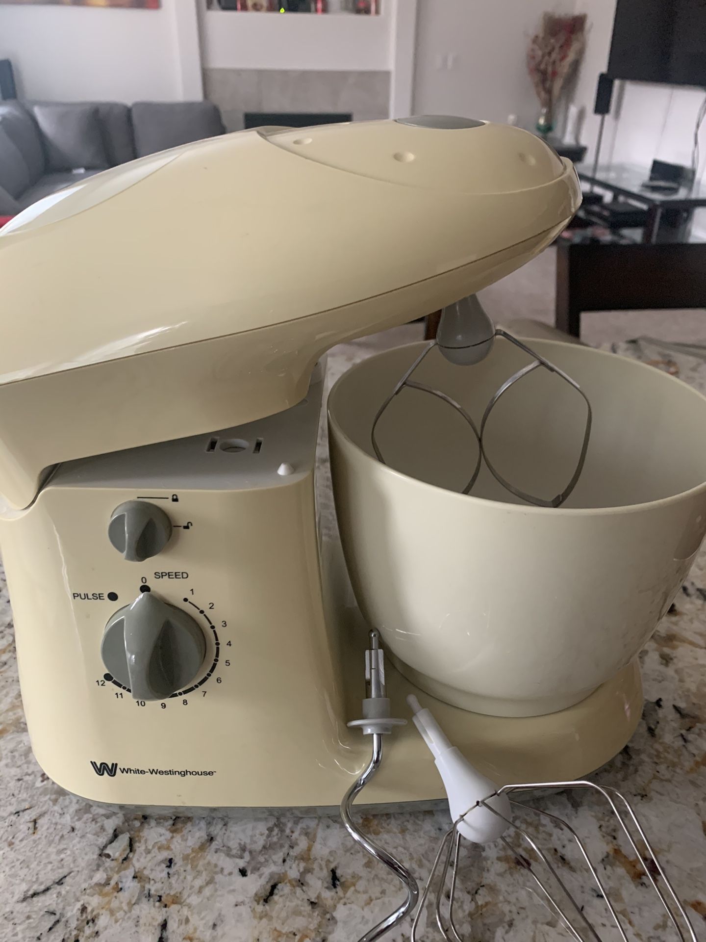 White Westinghouse mixers for Sale in Kent, WA OfferUp