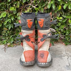 Motorcycle boots
