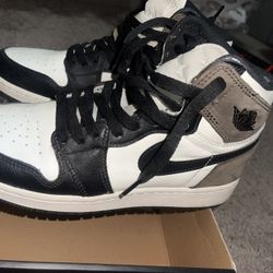 Air Jordan 1 Retro High OG 'Dark Mocha