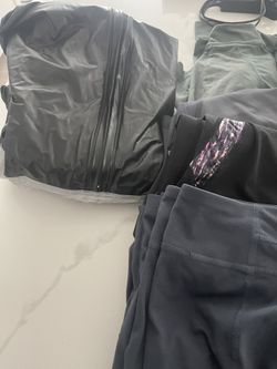 Gym Clothing Lot 