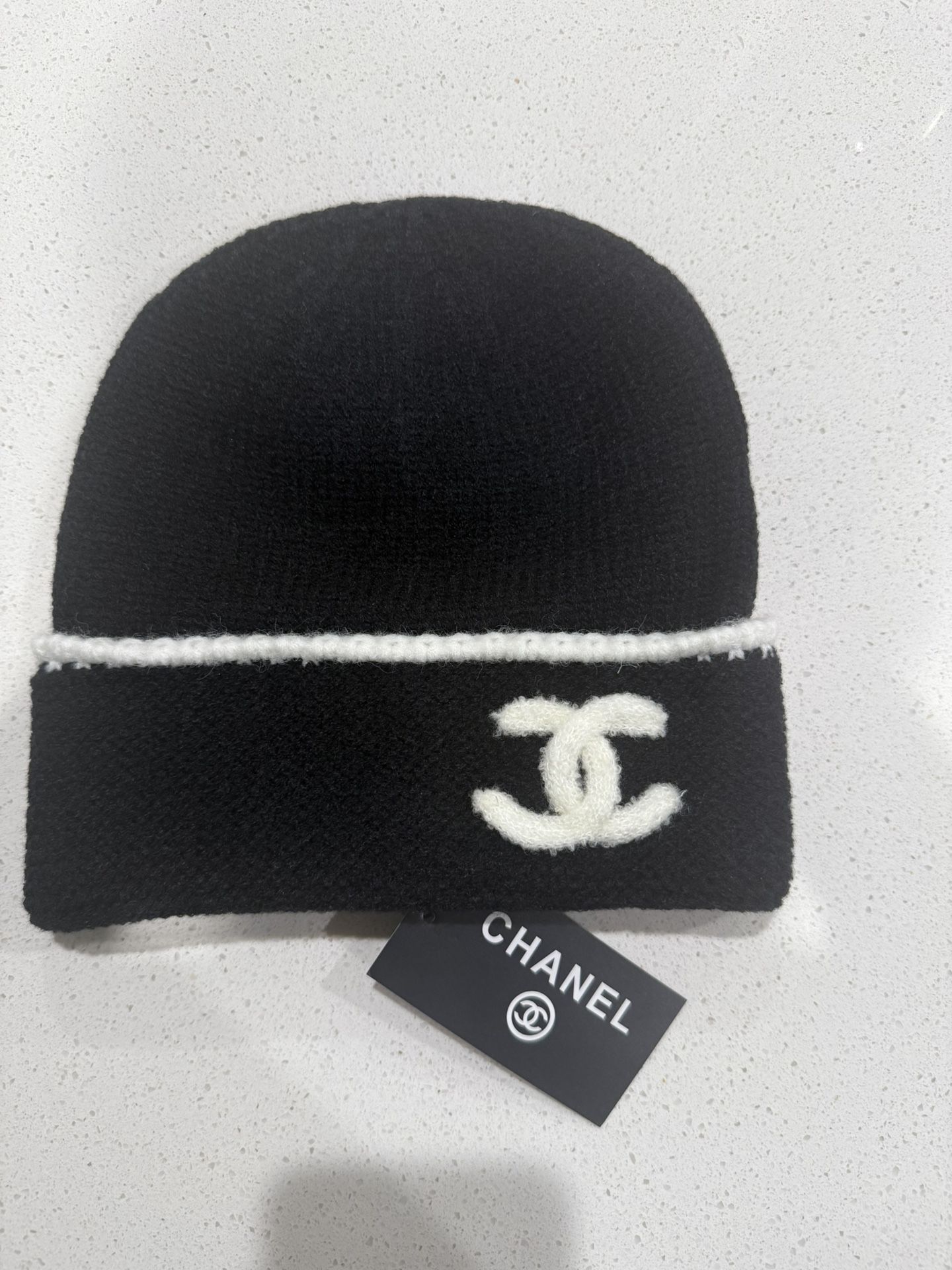 black and white chanel