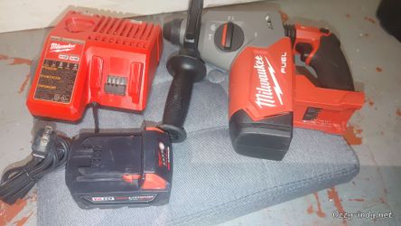 Milwaukee M18 Rotary Hammer 1"