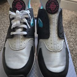 Nike Air Hurache 