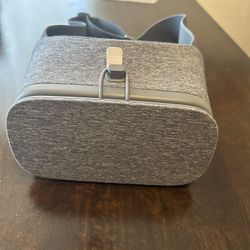 Google Daydream View - VR Headset For Smartphone 