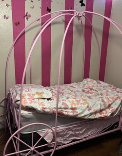 Beautiful Pink princess Carriage