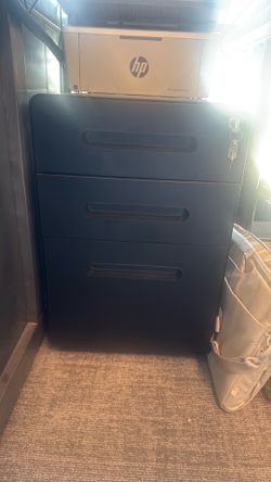 3-Drawer Locking Mobile File Cabinet – Black – Excellent Condition