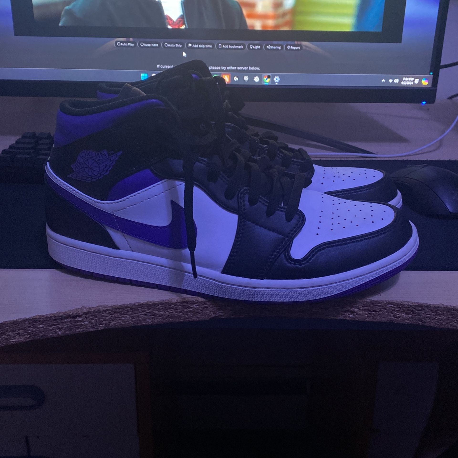 Jordan 1 Mid 