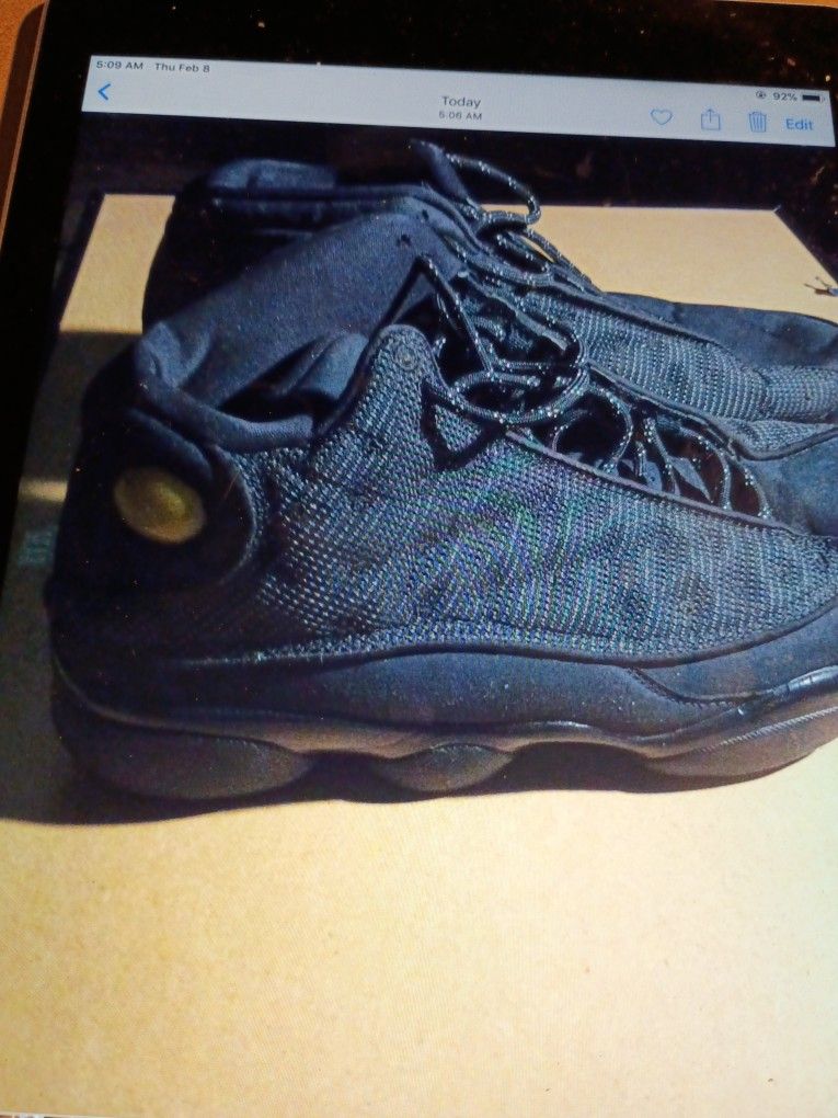 AIR JORDAN 13 RETRO " BLACK CAT" SIZE 11