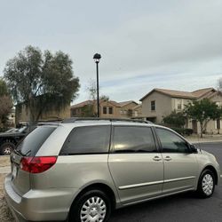 2006 Toyota Sienna