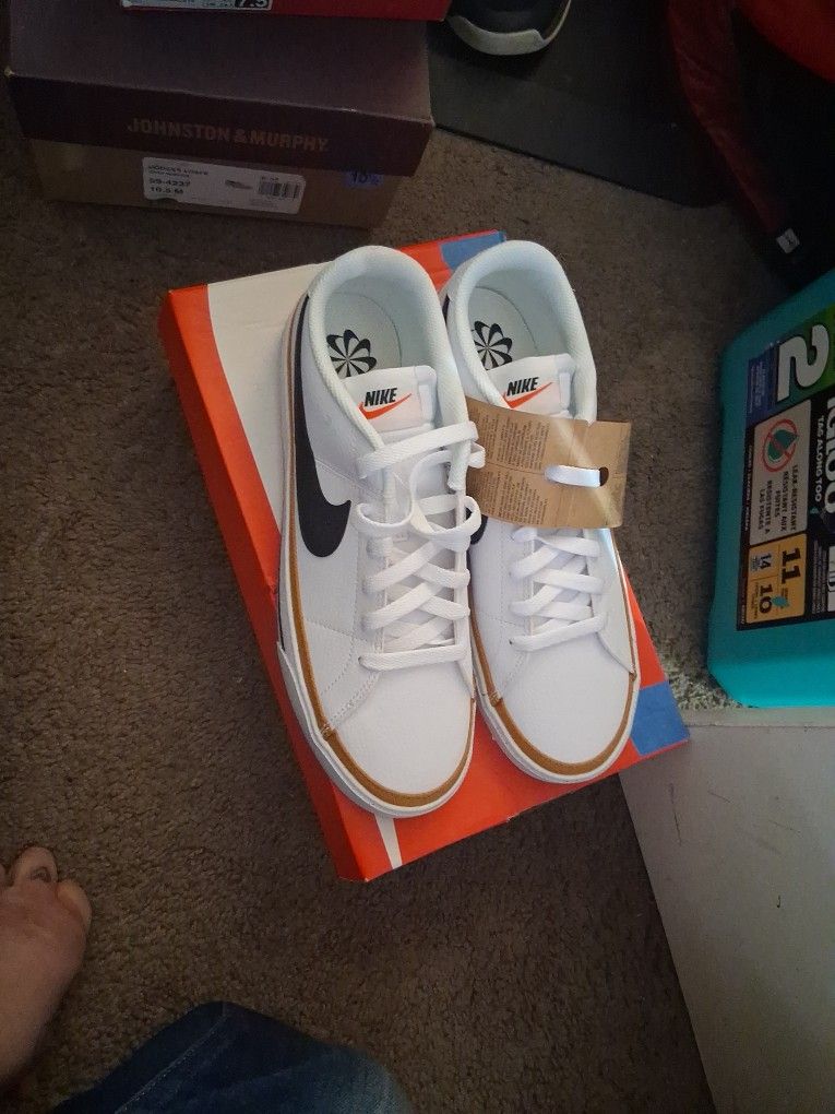 Nike Court Legacy NN BRAND NEW SHOES