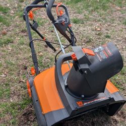 WEN 18” Electric Snow Blower 5662 – Like New Condition – 13.5 Amp Snowblaster