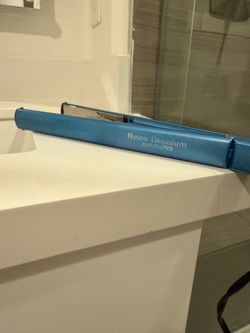 BaBylissPRO® Nano Titanium™ 1” Ultra Slim Flat Iron