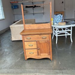 Commode Table With Towel Tack
