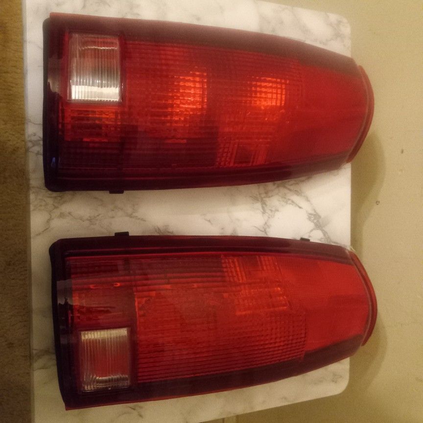 1988 Through 1998 Tail Light Lenses For Chevrolet 1500 Pickup Truck