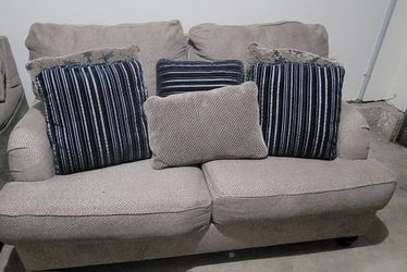 Free Couches