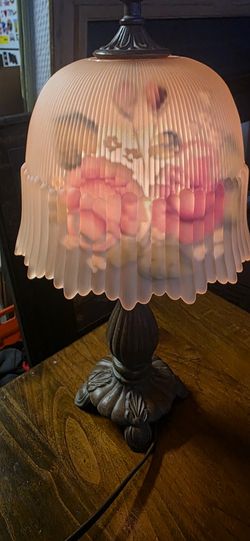 Vintage Leviton lamp featuring hand-painted glass