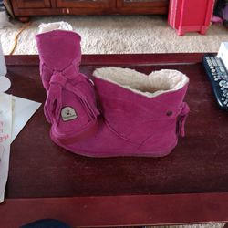 Woman size five bear paul pink boots