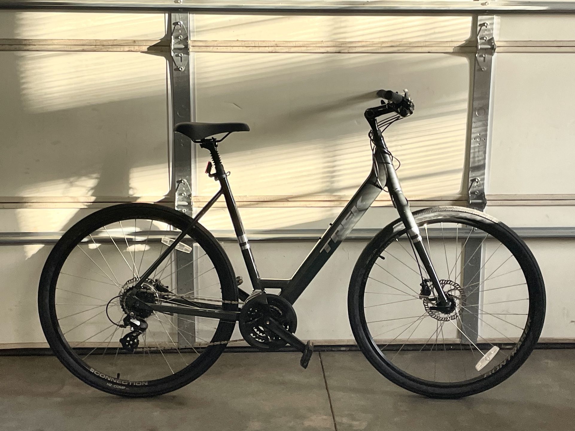 2022 Trek Verve 2 Disc Lowstep