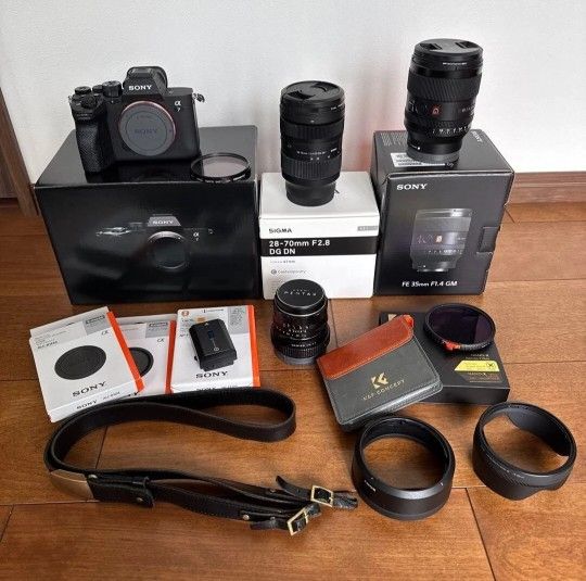SONY a7iv with 3 lenses