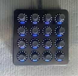 MIDI FIGHTER TWISTER by DJtech