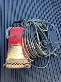 Submergible pump