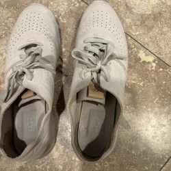 UGG Sneakers 