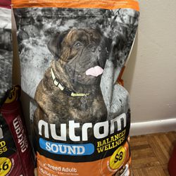 Nutram Pet Food From Canada Very Expensive Pet Good 