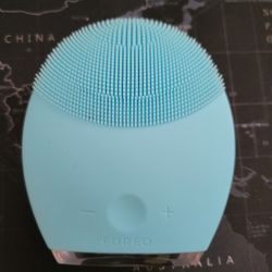 FOREO LUNAâ„¢ 2 for Combination Skin