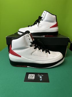 Air Jordan 2 Retro GS “Chicago” VNDS Size 7Y OG ALL DX2591-106