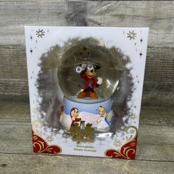 Disney Store Mickey Mouse Sorcerer Snowglobe 