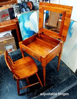 1960 L & J.G. Leopold Stickley Fayetville NY / Stickley Fine Furniture