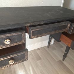 REAL WOOD TABLE VANITY DESK