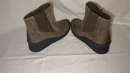 Clarks Suttyn Rae Wedge Chelsea Boots Womens Size 6 M Slate Leather Shoes