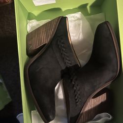 Women’s Shoes 6 1/2