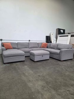 4pc Sectional with storage ottoman-Free Delivery‼️