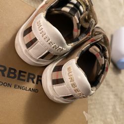 Burberry Shoes 