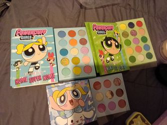Ney's makeup