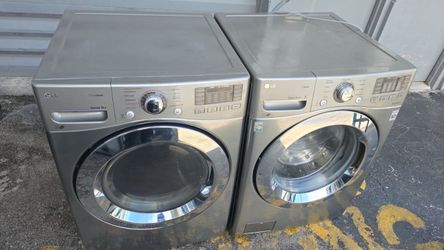 Washer and dryer set