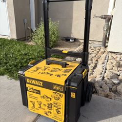 DEWALT 20V MAX BRUSHLESS 6-Tool Combo Kit