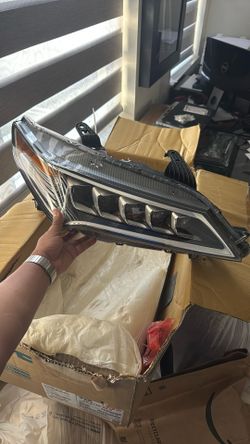 Acura TLX 2015-2017 RH Headlight