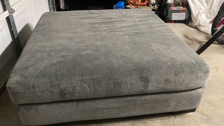 Mueble Para Sentro O Para Sentarse , Esta Limpio