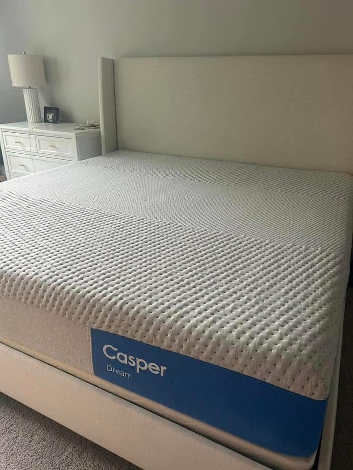 CASPER Dream King Mattress - Delivery Available!