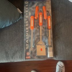 4 Pc BBQ Tool Set