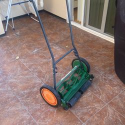 Scotts Manual Lawn Mower
