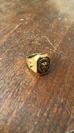 Gold-Tone Lion Head Signet Ring Size 10