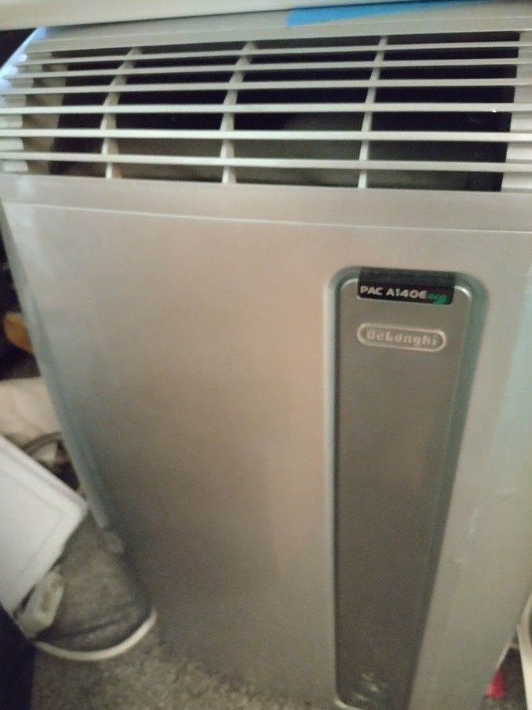 Delonghi Portable AC 14000 BTU