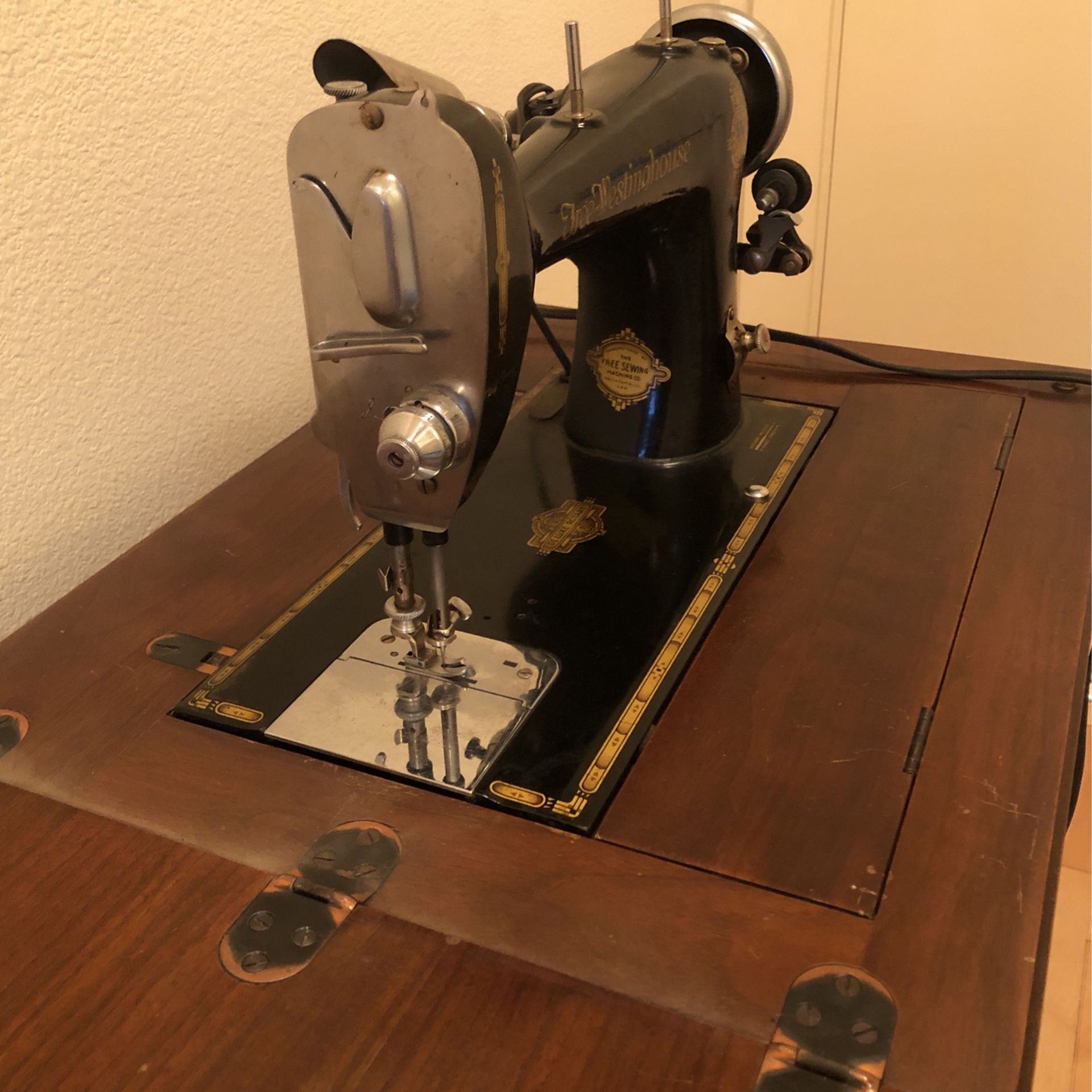 Vintage Free Westinghouse Electric Sewing Machine In Cabinet for Sale