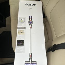 Dyson v8 Cordless
