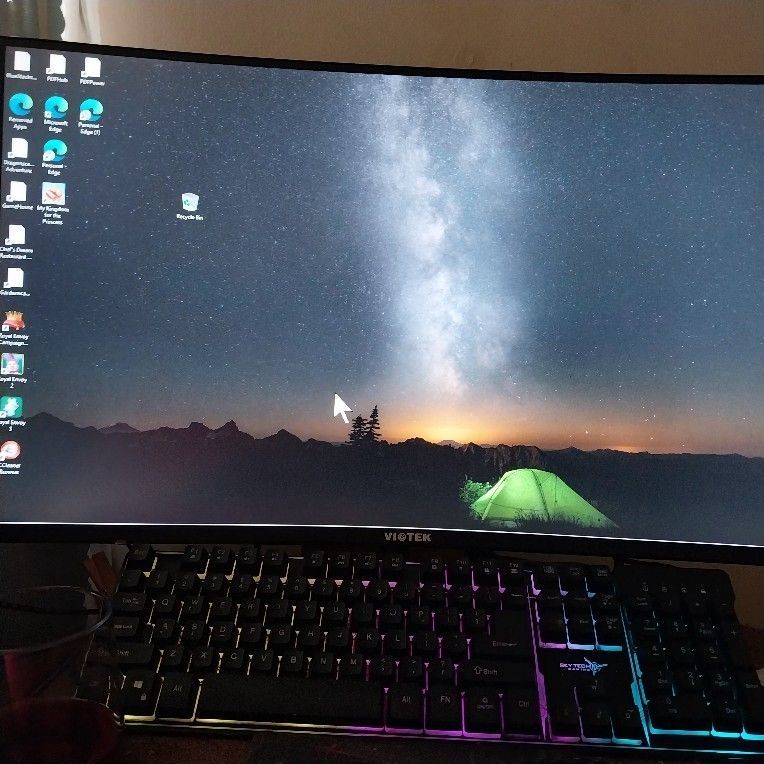 Viotek 25"desk-top Computer