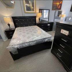 Huge Close out Sale!! 🛏️ 5-Piece Modern Bedroom Set – Stylish & Elegant